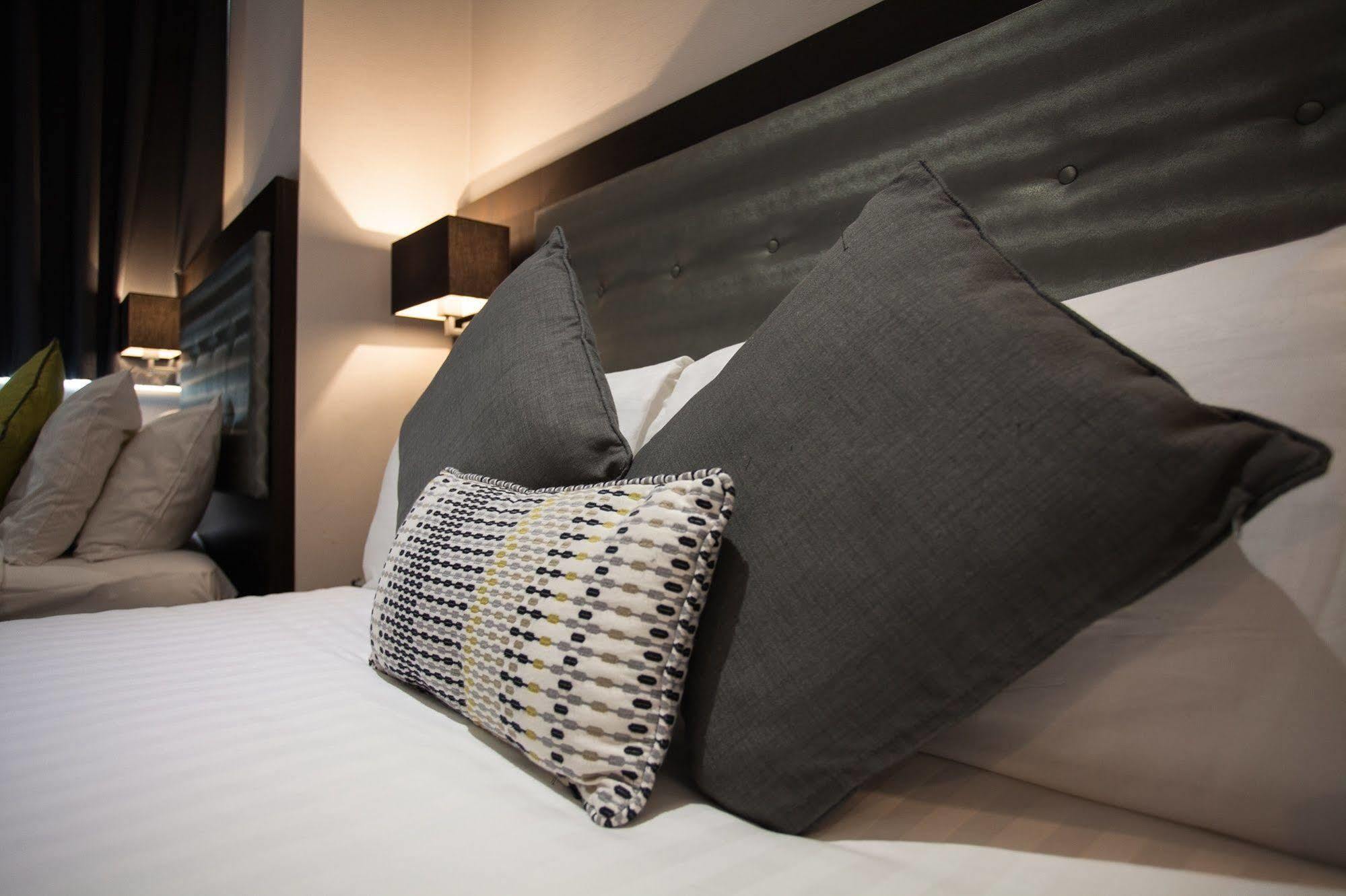 The W14 Kensington Hotel London Kültér fotó